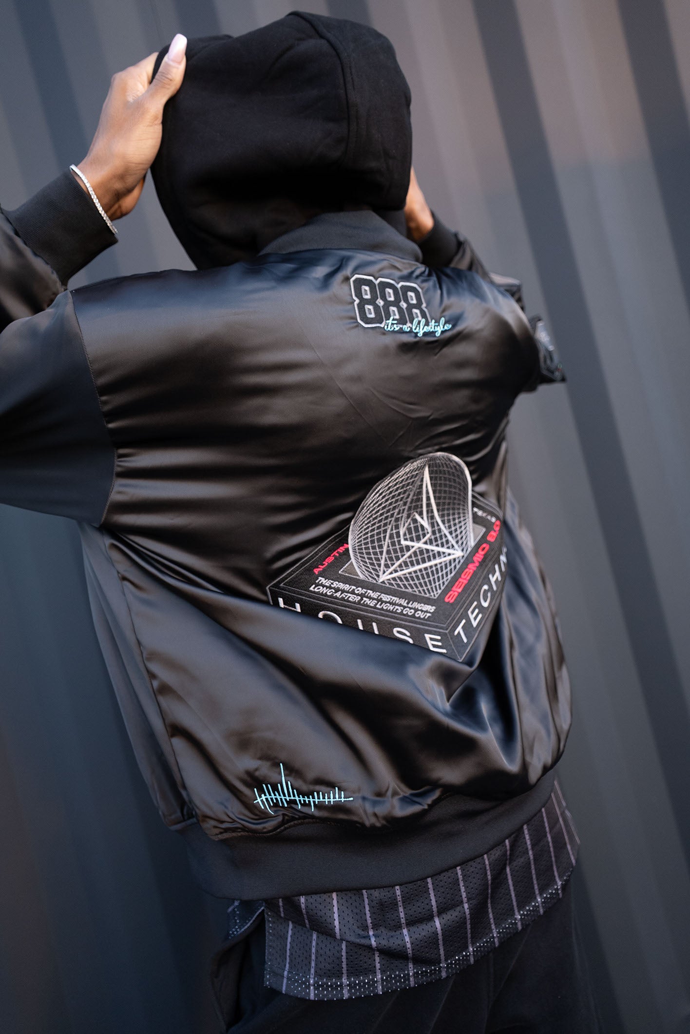 Seismic 8.0 Bomber (Satin)