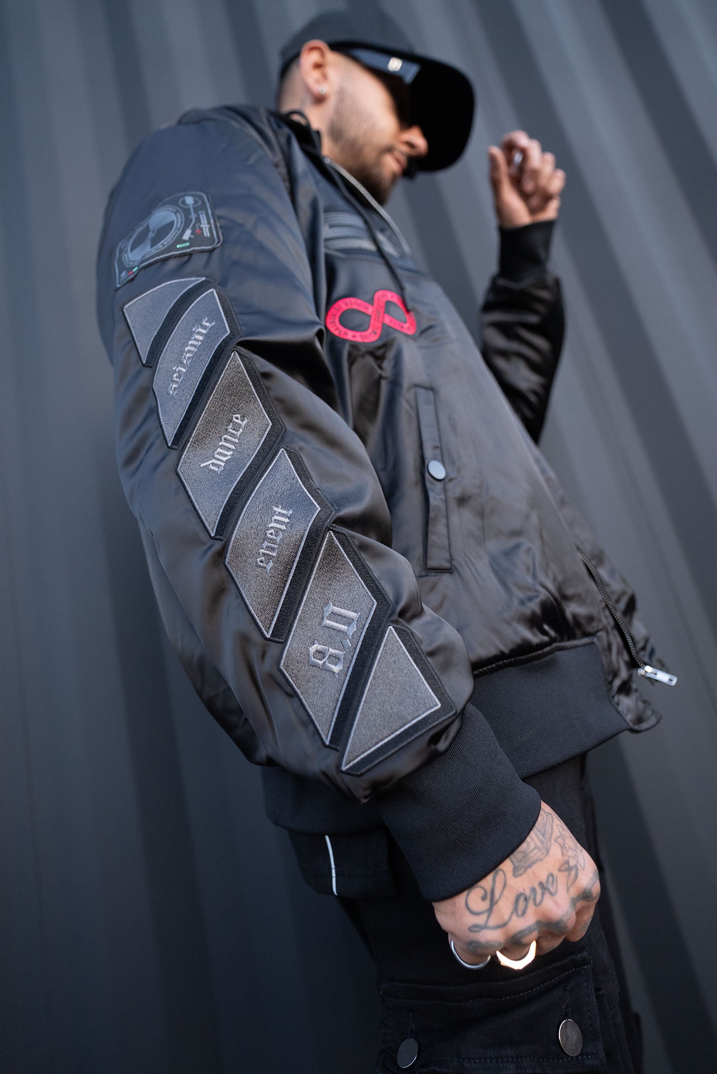 Seismic 8.0 Bomber (Satin)